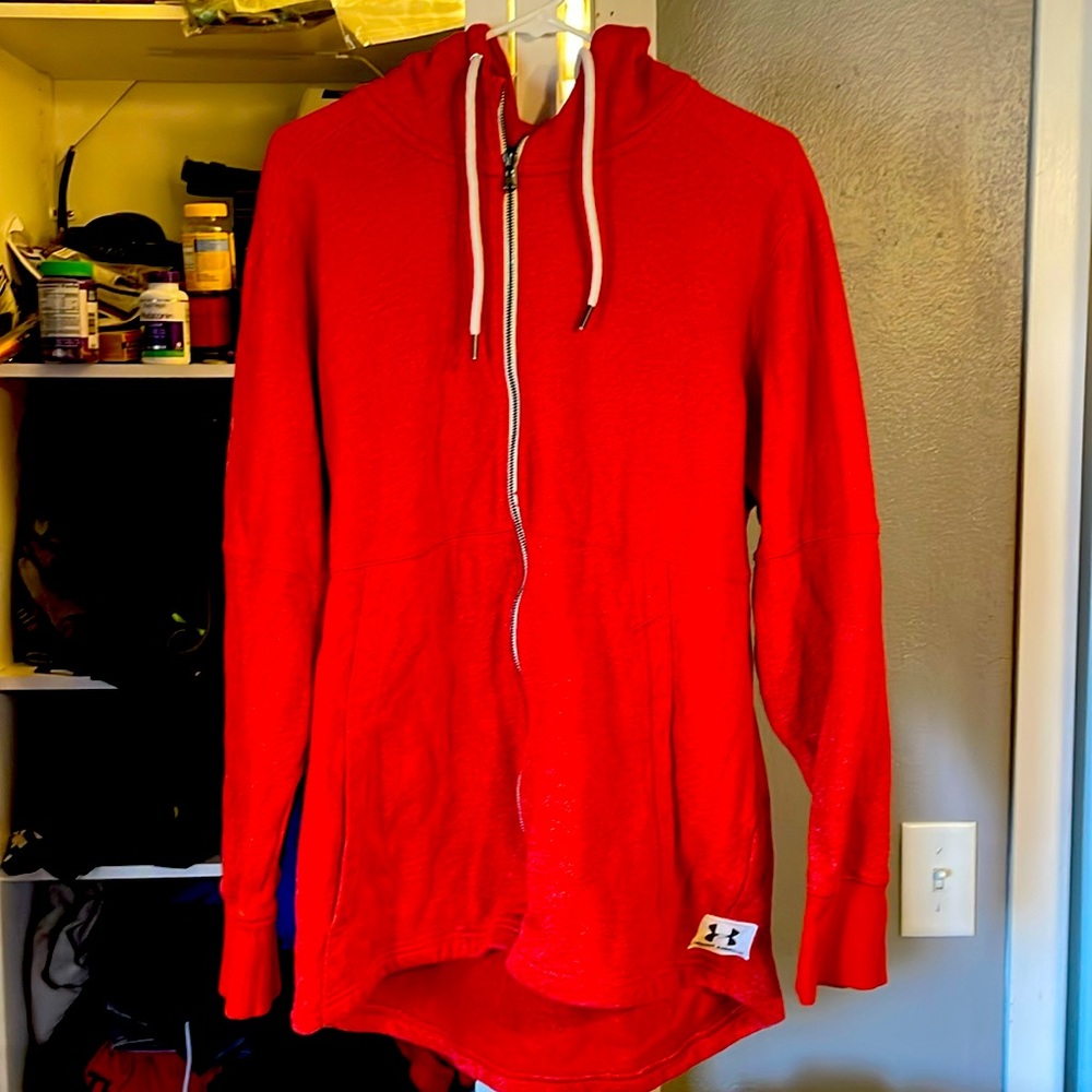 Under armour sweatshirt